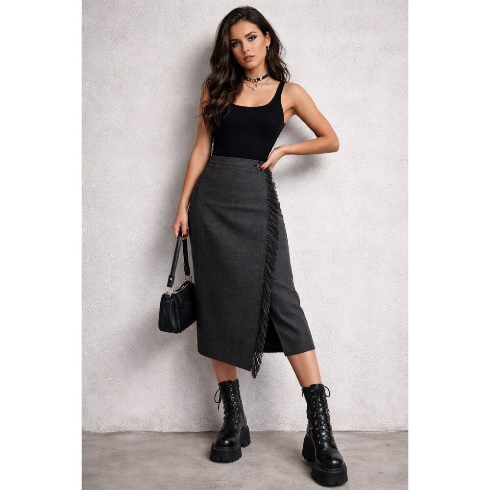 Vintage Harvé Benard 100%‎ Wool Wrap Skirt | 8 Fringe Midi Plaid Made in Russia